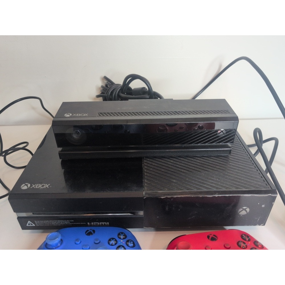 Xbox One Bundle w/ Kinect 4 Controllers 5 Games  1 Power Cord Original Box - Picture 2 of 16